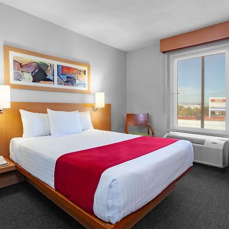 City Express By Marriott Celaya Parque Dış mekan fotoğraf