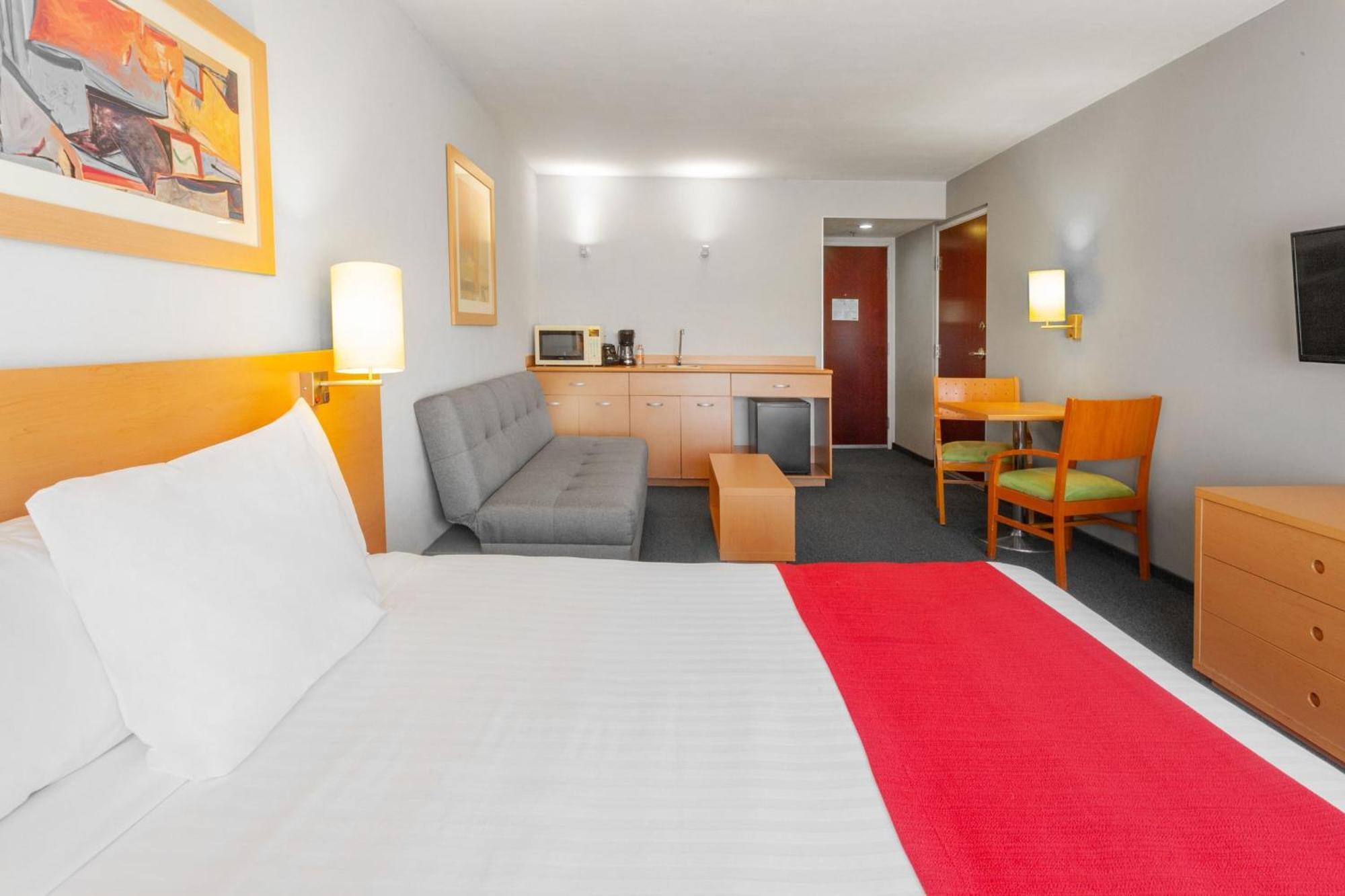 City Express By Marriott Celaya Parque Dış mekan fotoğraf